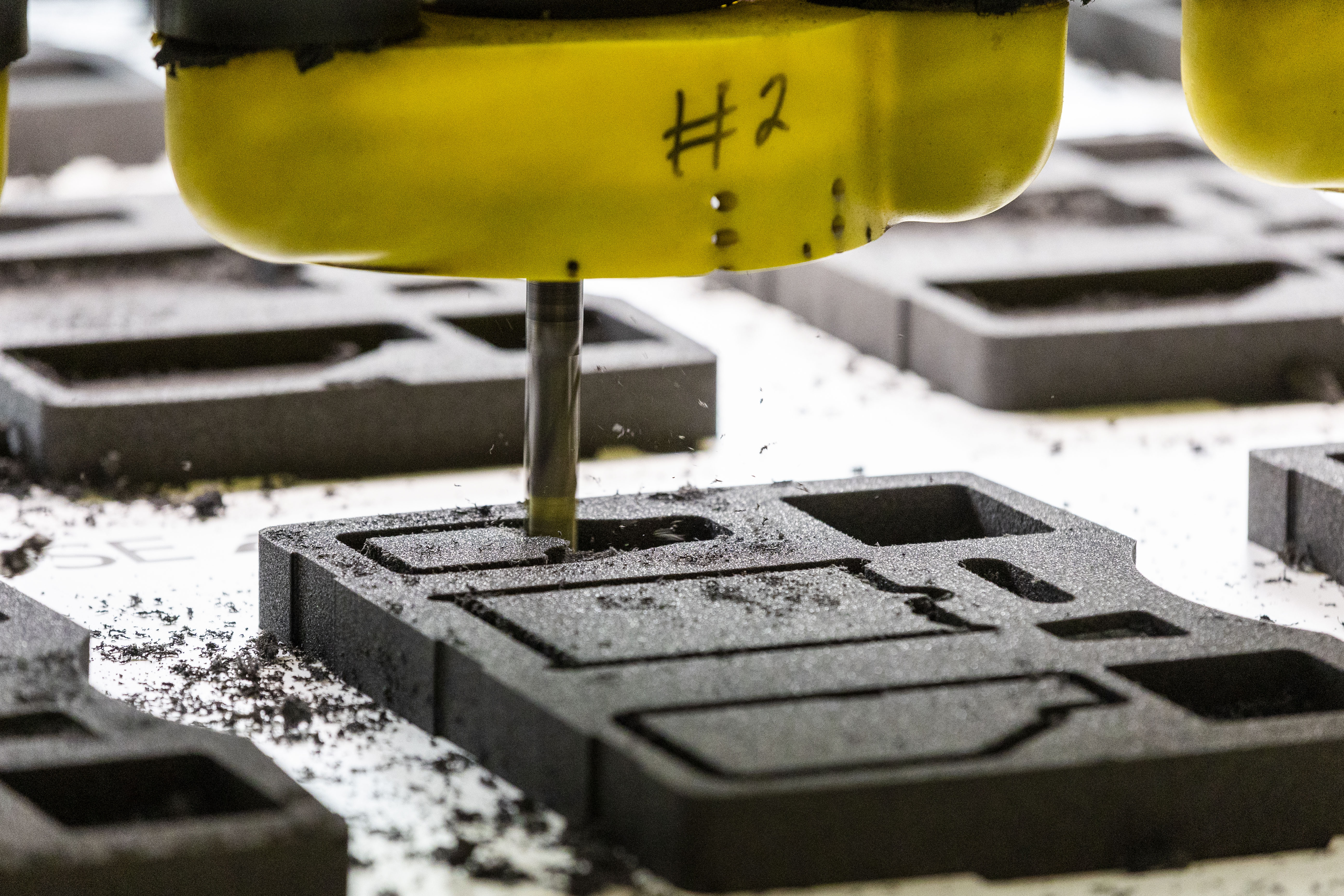 CNC routing machine, cutting case inserts